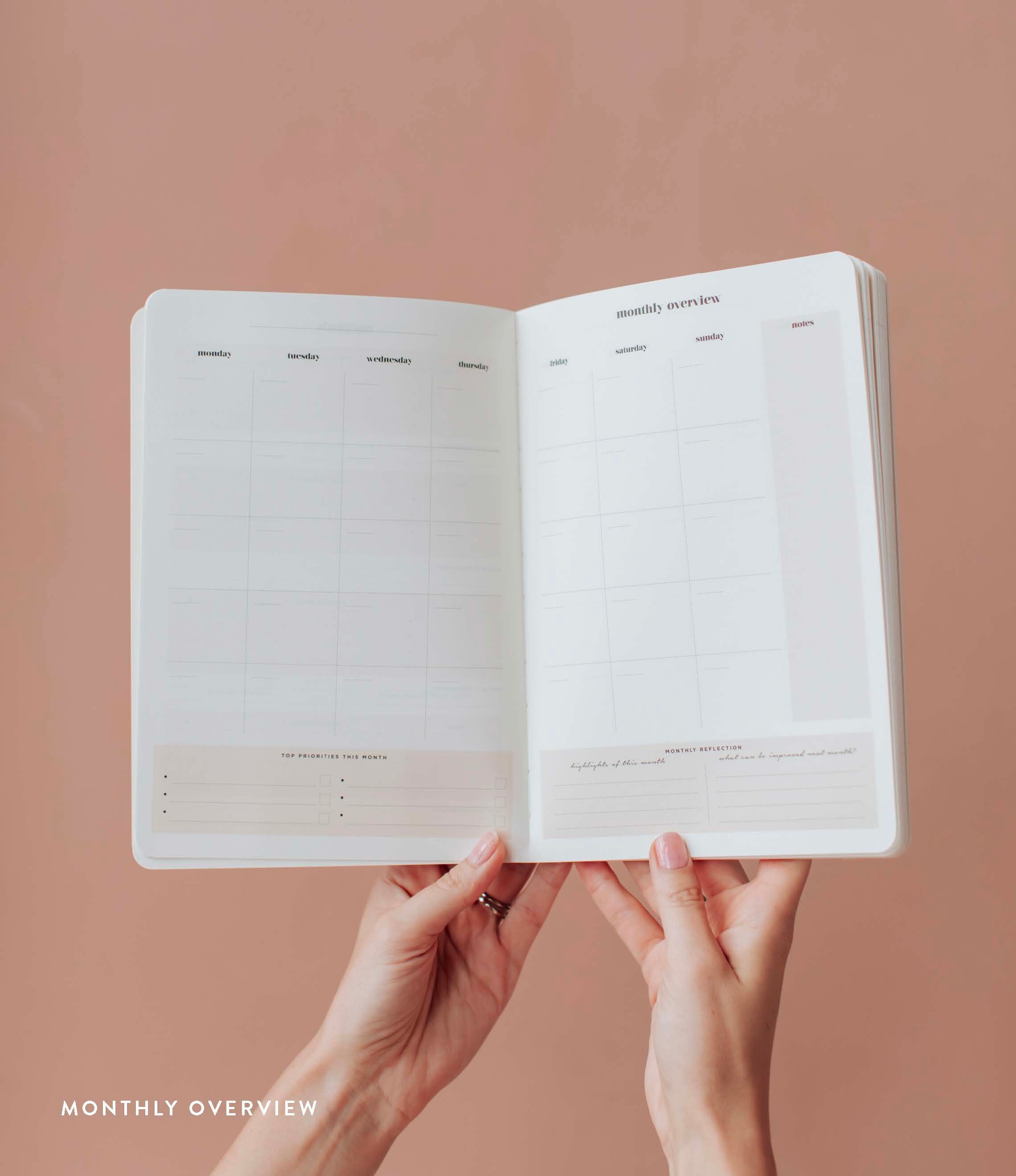 (Personalised Outlet) Undated Vertical Weekly Planner